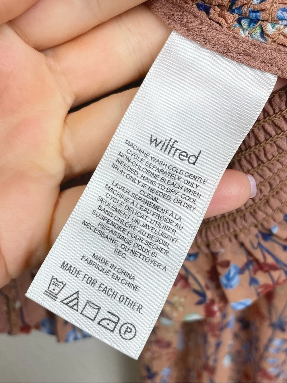 Aritzia Women's Medium Wilfred Tempest Blouse Terracotta Iris Smocked Sheer